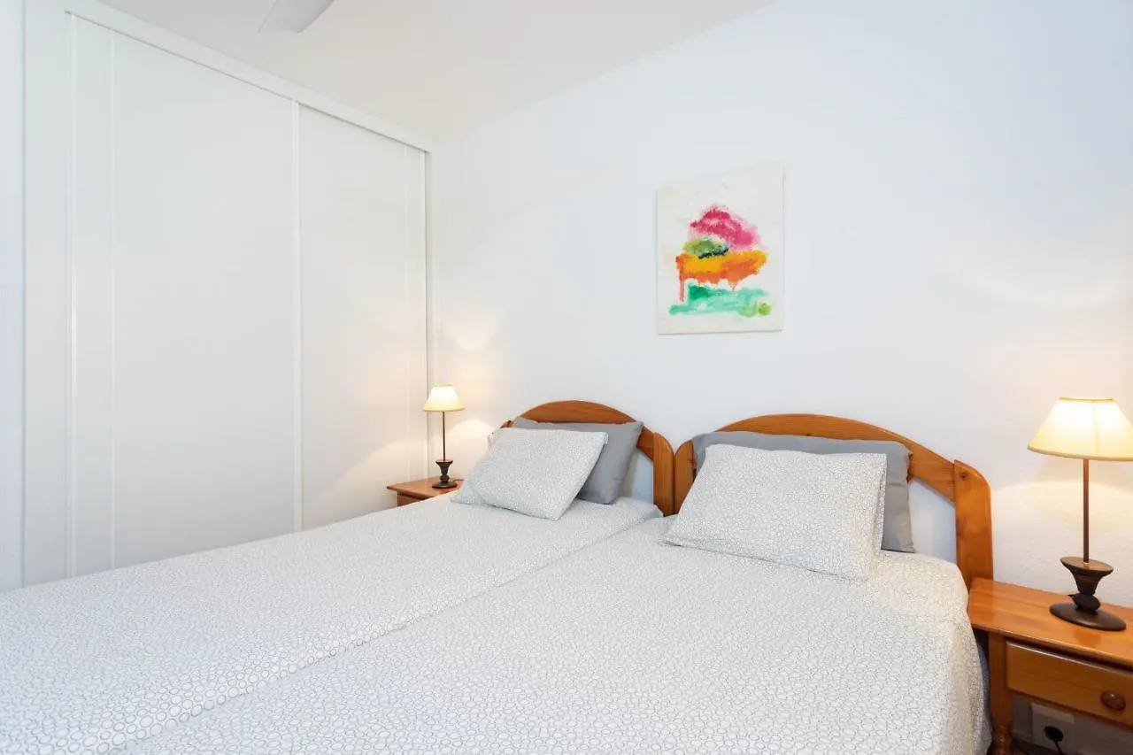 Close To Playa Las Vistas With Pool And Parking 로스크리스티아노스 아파트