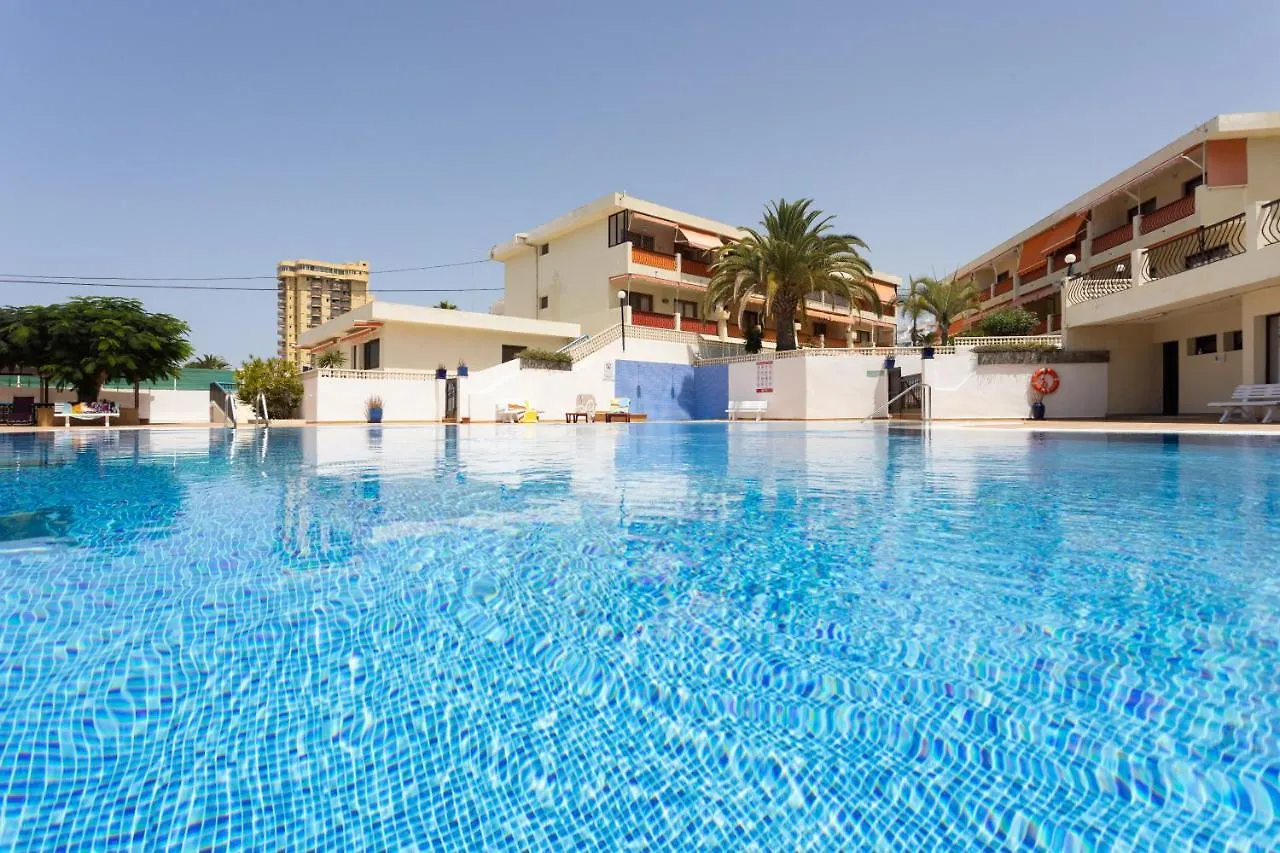 Close To Playa Las Vistas With Pool And Parking 로스크리스티아노스